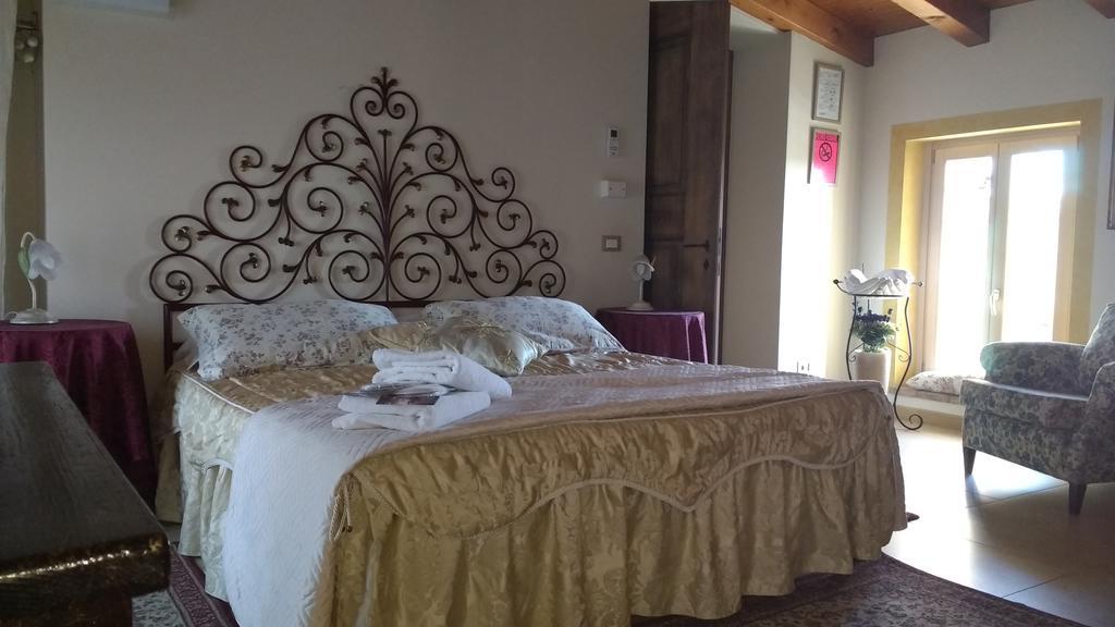 B&B Villa Roncatti Парона-ди-Вальполичелла Экстерьер фото